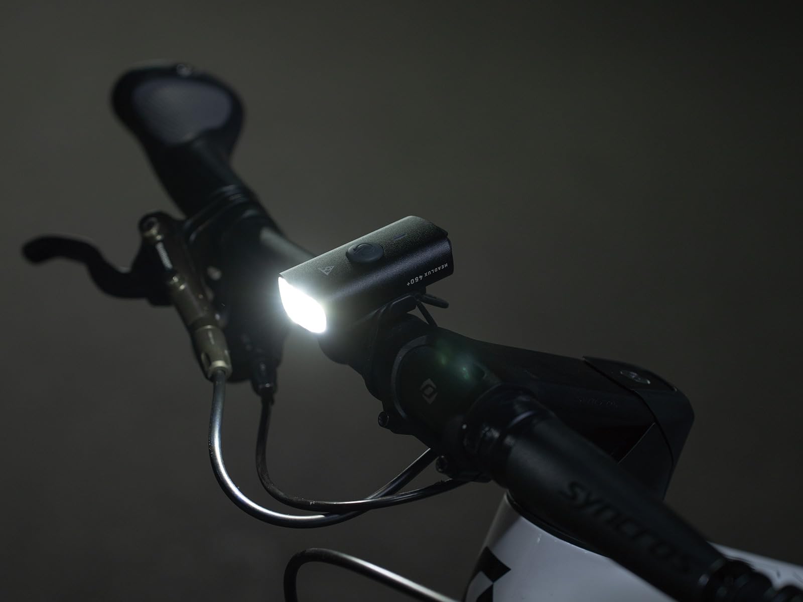 Amazon.com : Topeak HeadLux 450+ USB Front Light – Compact 450